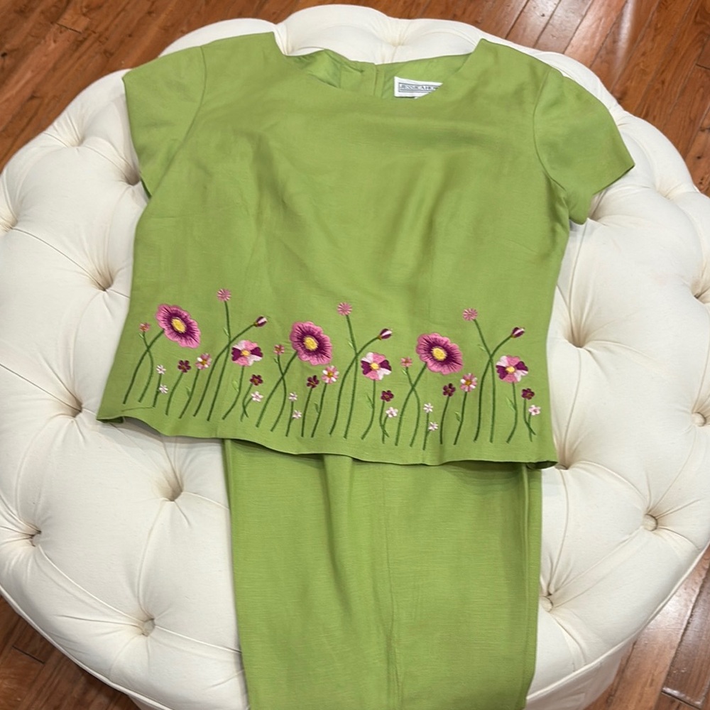 Jessica Howard Linen Lime Green Two-Piece Set
